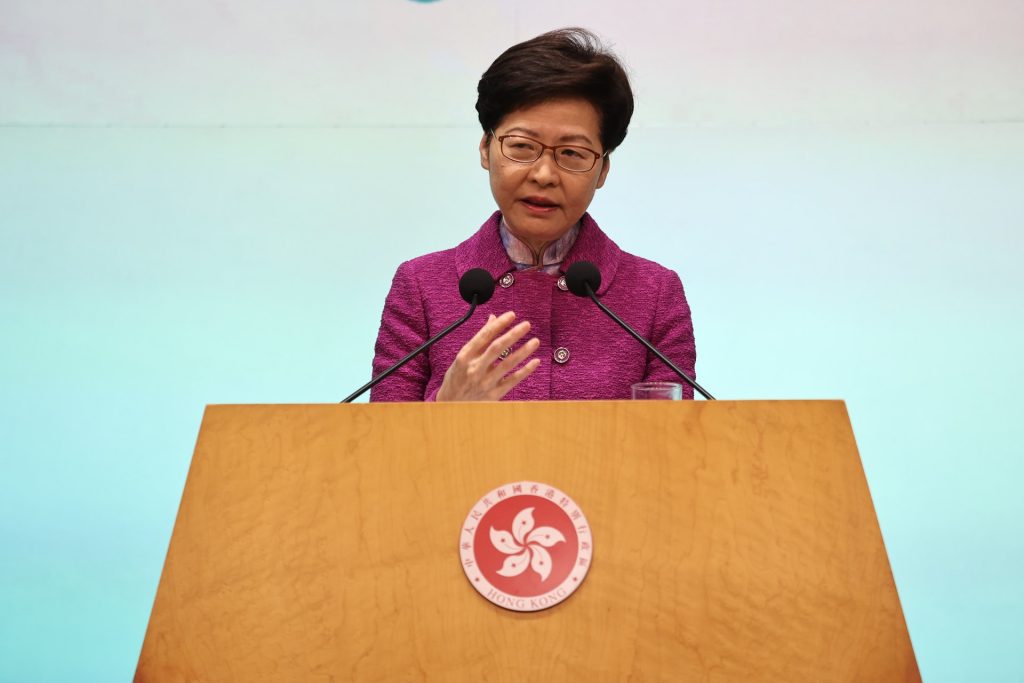 新冠疫苗｜林鄭：短期邀專家開會　研何時啟動為特定群組打第三針
